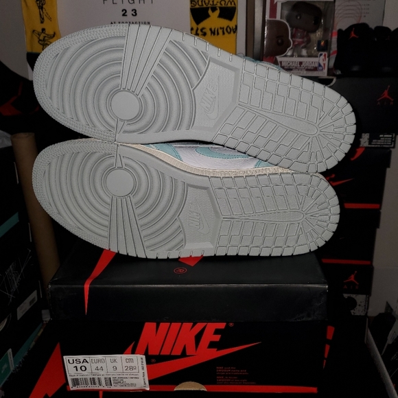 AIR JORDAN 1 TURBO GREENS - Picture 8 of 8